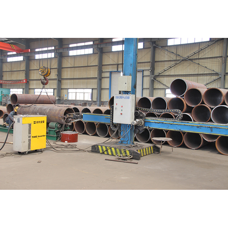 Automatic pipe welding machine